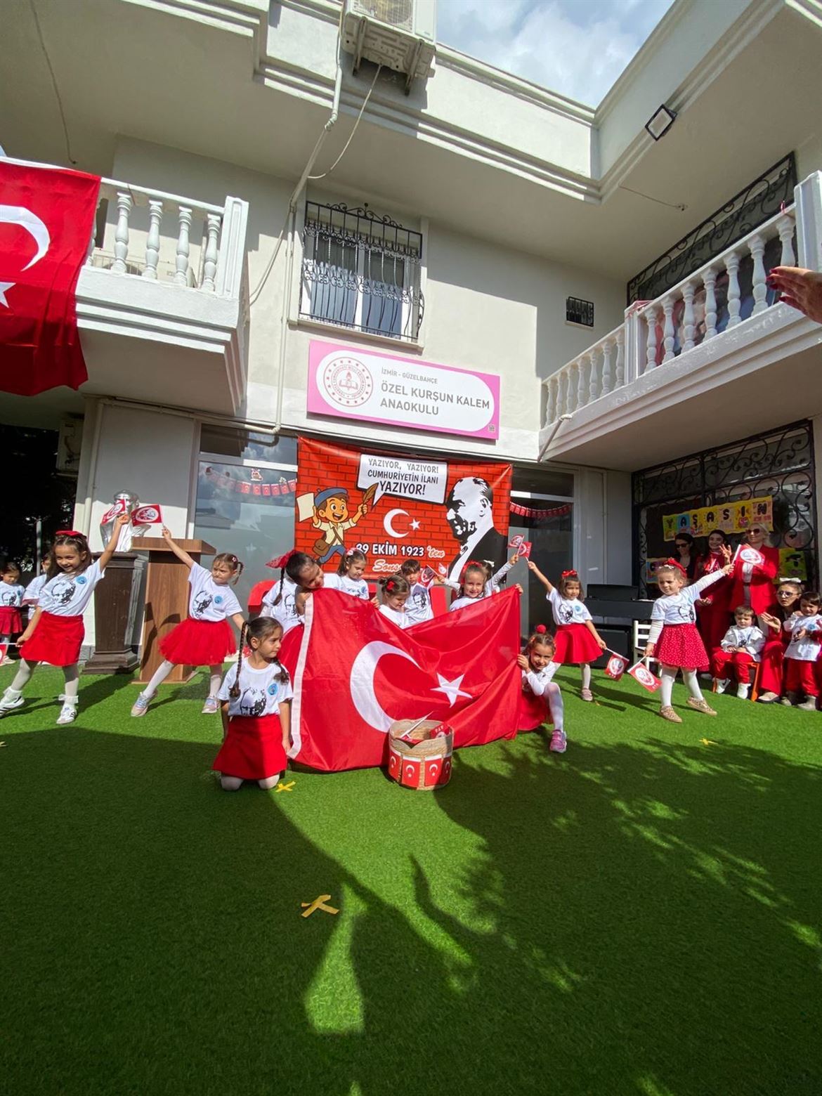 26042cdf-ff6d-449f-b3ae-854f0dd8162e